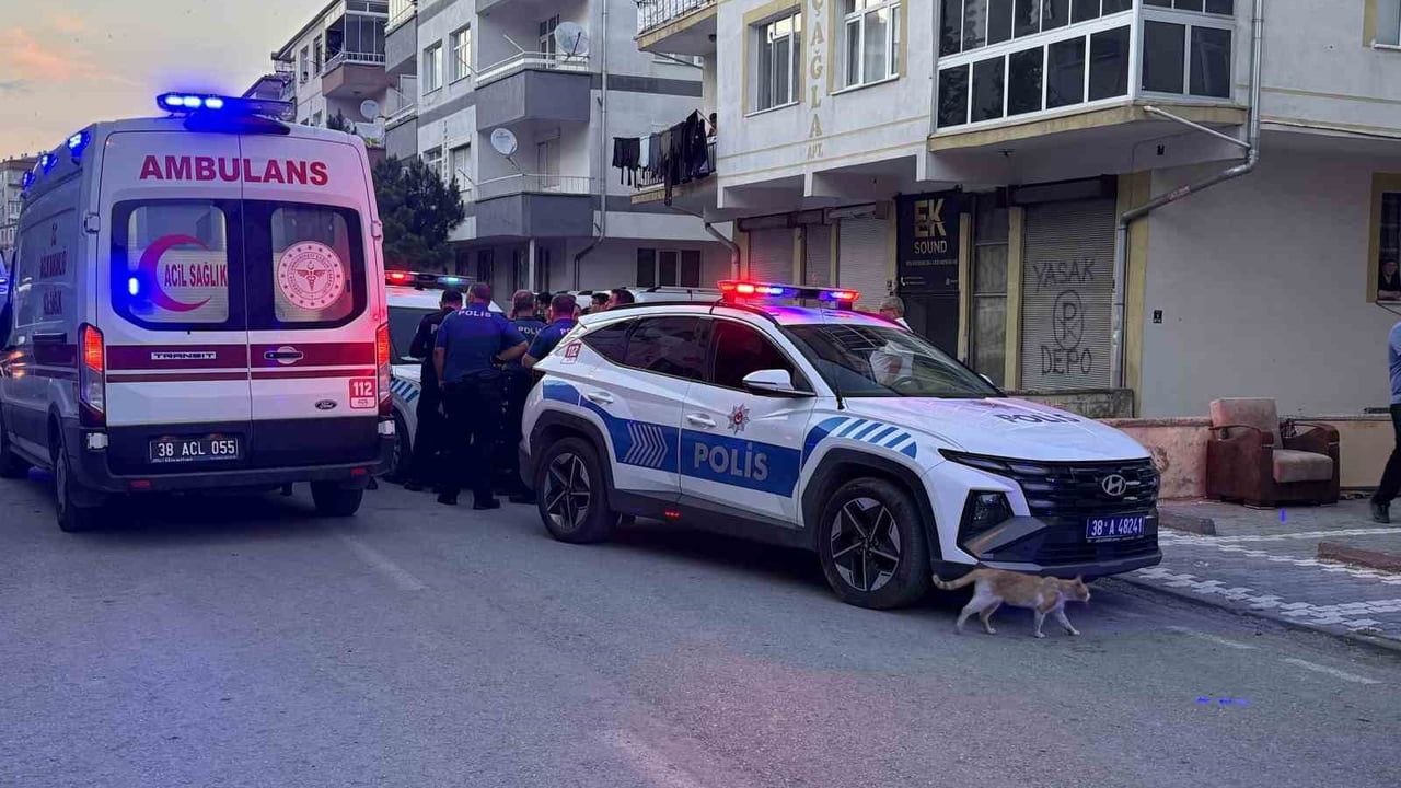 Kayseri'de tartışma sonrası eski kayınvalidesi ve baldızı bıçaklandı
