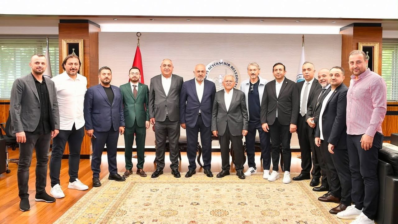 Kayserispor yönetiminden Başkan Dr. Memduh Büyükkılıç’a ziyaret
