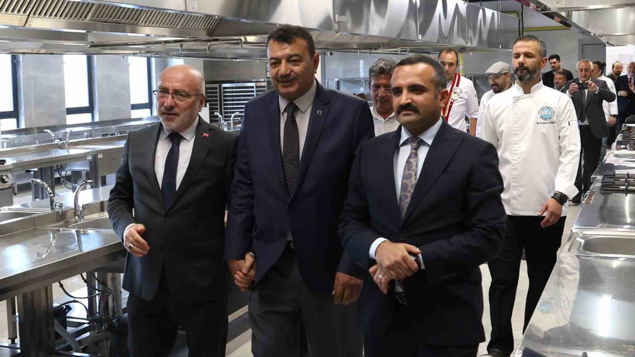 KAYÜ’de Dr. Makbule Çıkrıkçıoğlu Gastronomi ve Mutfak Sanatları Uygulama Merkezi’nin açılışı yapıldı