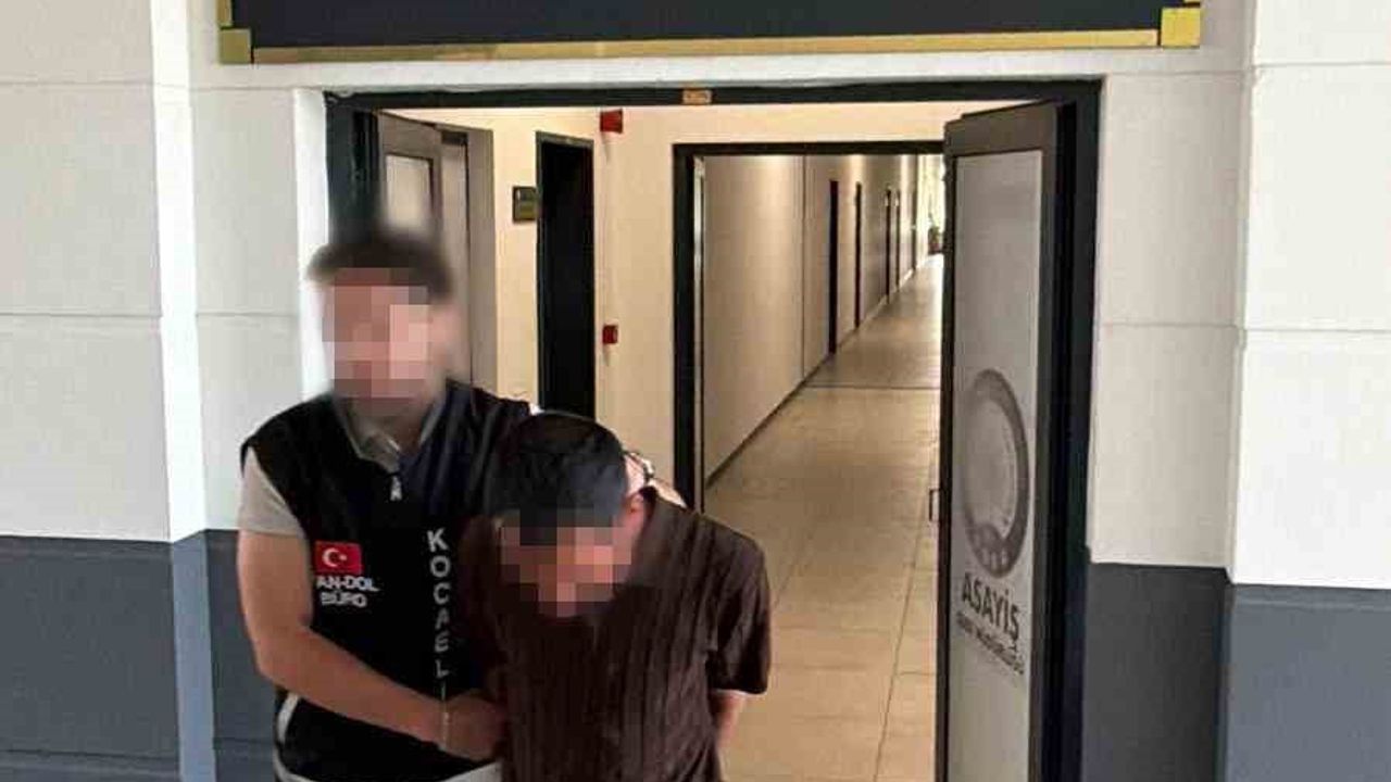 Kendini polis olarak tanıtan şüpheli otobüste yakalandı