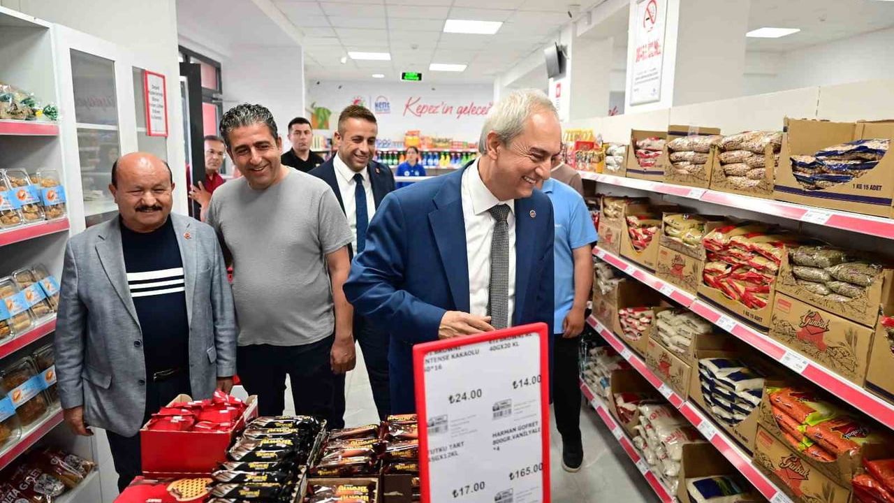 Kepez Kent Market, düşük fiyatlarla ev bütçelerine katkı sağlıyor
