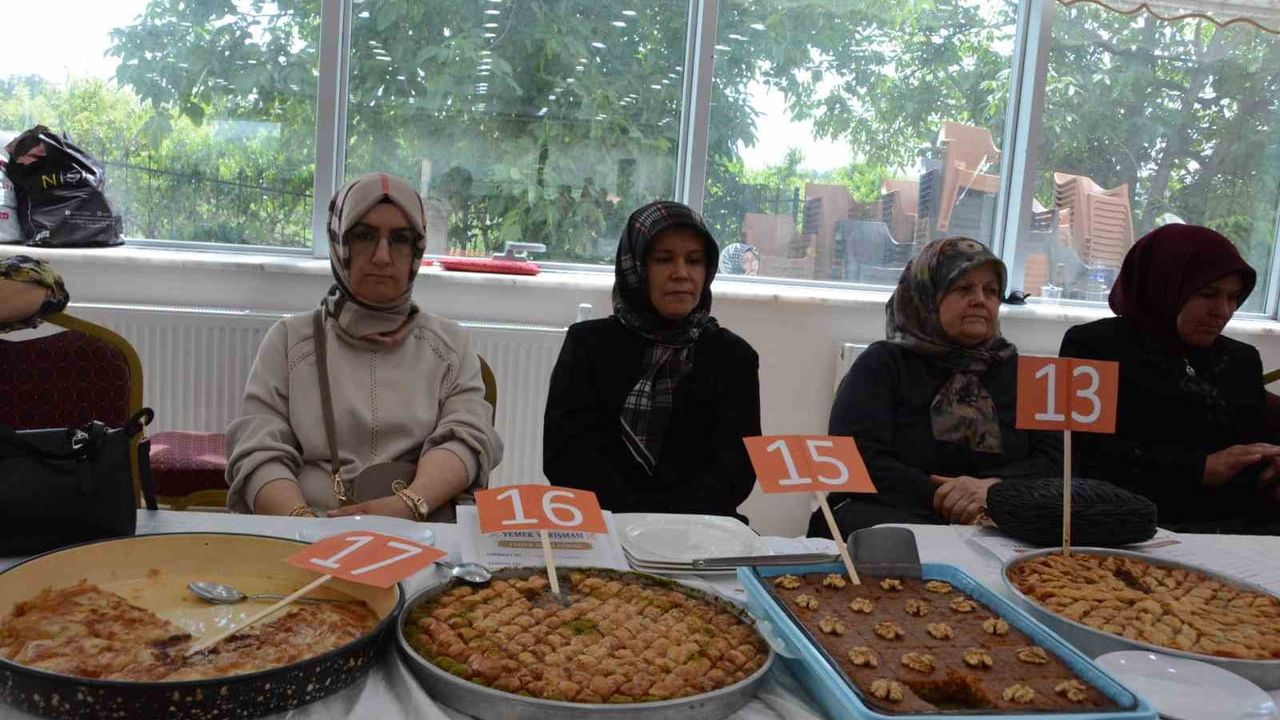Kepsut'ta kadın eliyle yaşayan kültür festivali yapıldı