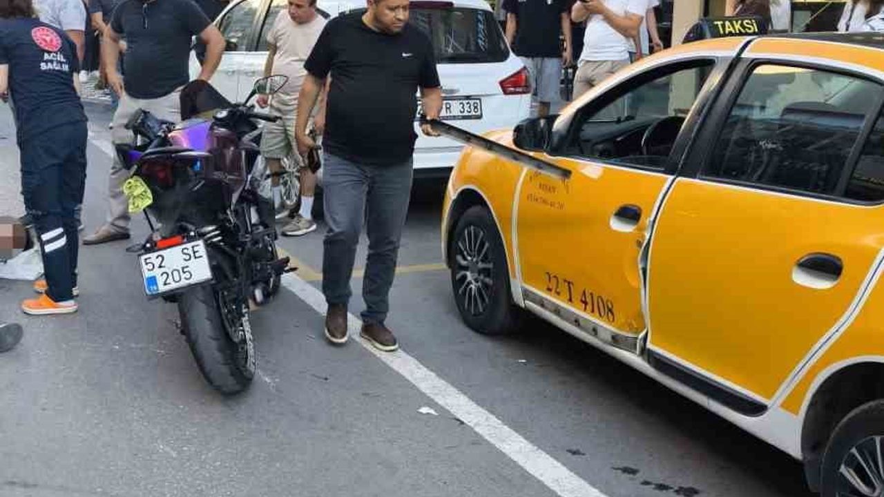 Keşan’da otomobil ile çarpışan motosiklet sürücüsü yaralandı