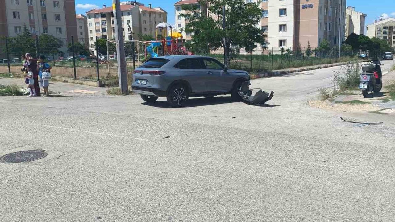 Keşan'da otomobil ile motosiklet çarpıştı: 1 kişi yaralandı
