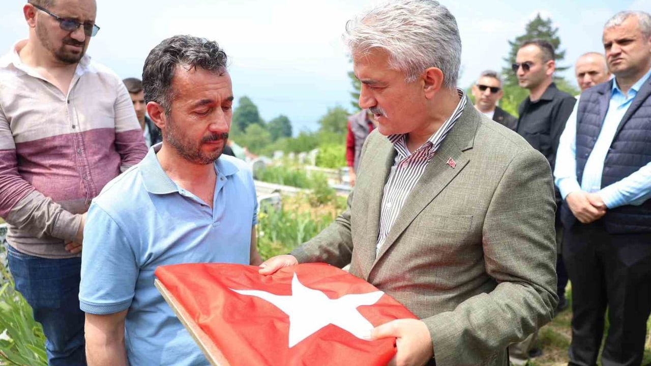 Kıbrıs Gazisi Erol Çimşir Saçmalıpınar Köyü'nde Defnedildi