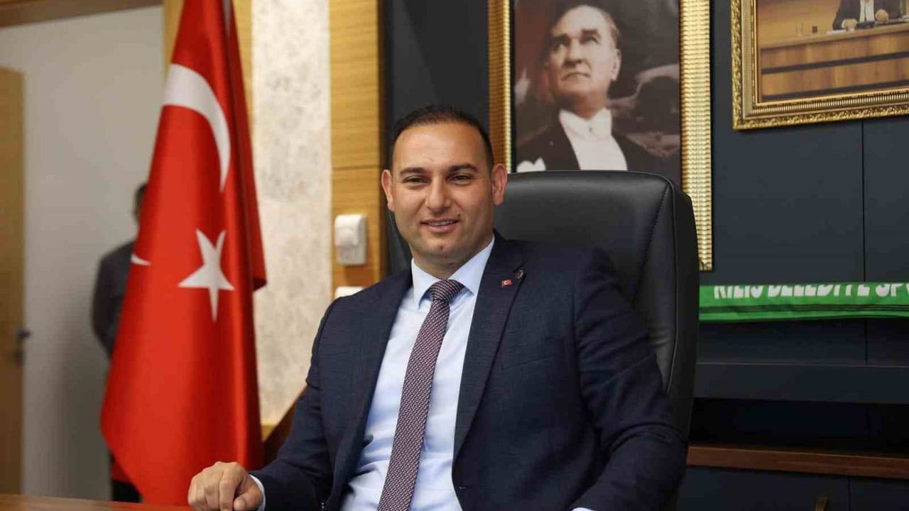 Kilis Belediye Başkanı Hakan Bilecen CHP'den istifa etti, görevini bağımsız sürdürecek