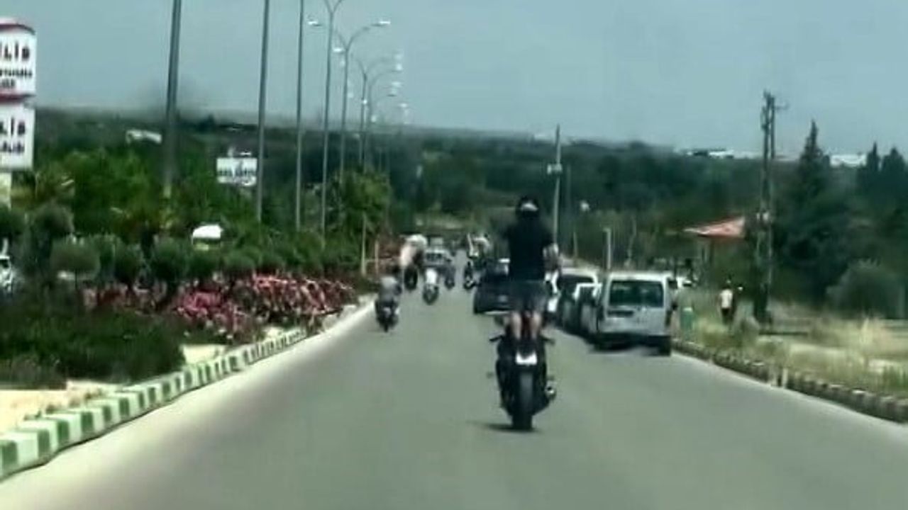 Kilis'te trafikte akrobatik hareket yapan motosikletliye 46 bin TL ceza, motosiklet 60 gün trafikten men edildi