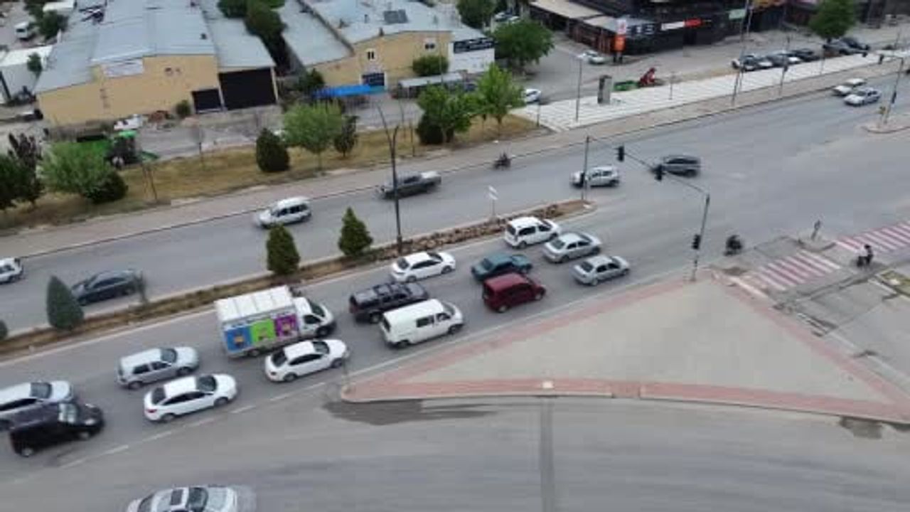 Kimliğini evde unutan aday polis yardımıyla sınava yetiştirildi