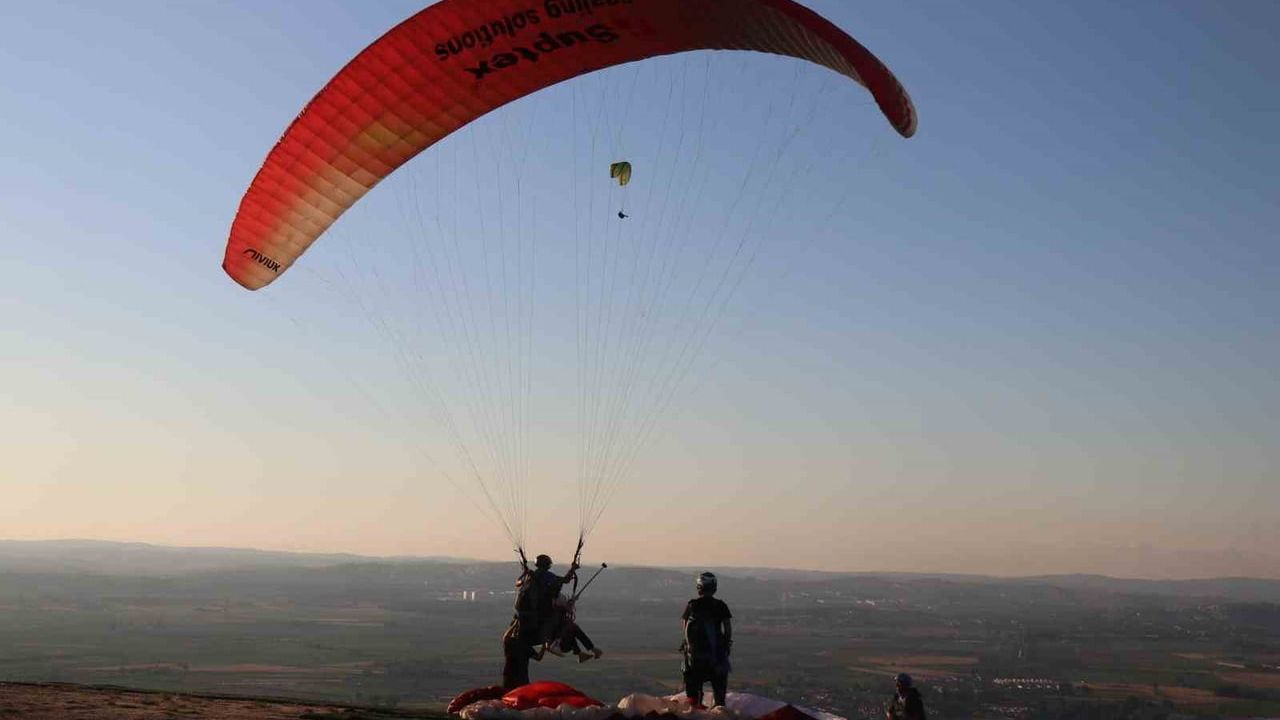 Kırantepe, dünya çapından yamaç paraşütçüleri ağırlıyor