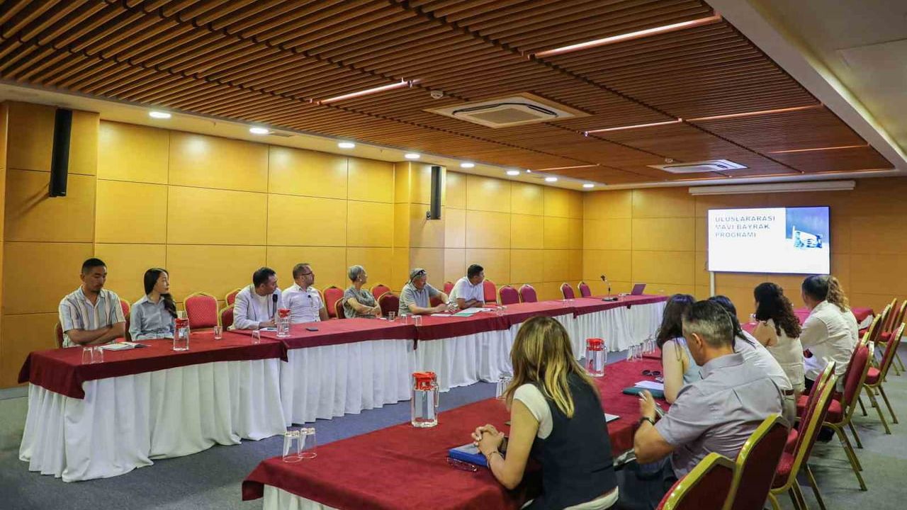 Kırgız heyet Antalya Büyükşehir Belediyesi’nin Mavi Bayrak deneyimini inceledi