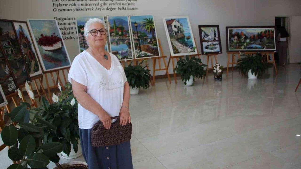 Kırık camları üç boyutlu sanat eserine dönüştürüyor