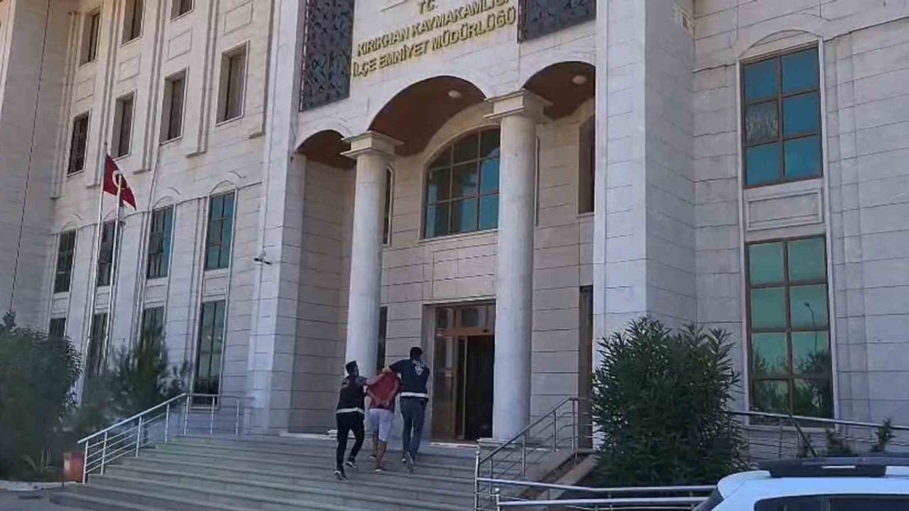 Kırıkhan'da 12 yıl 6 ay kesinleşmiş hapis cezası bulunan şüpheli yakalandı