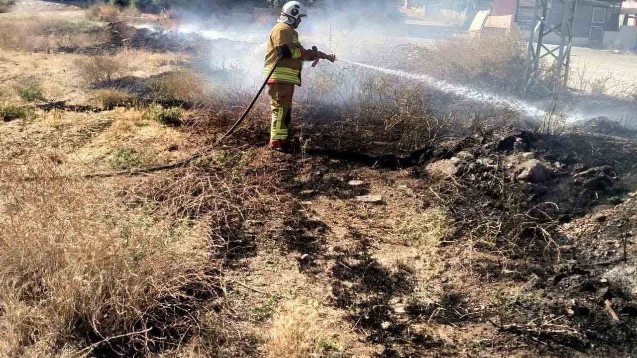 Kırıkhan'da bahçe yangını kontrol altına alındı