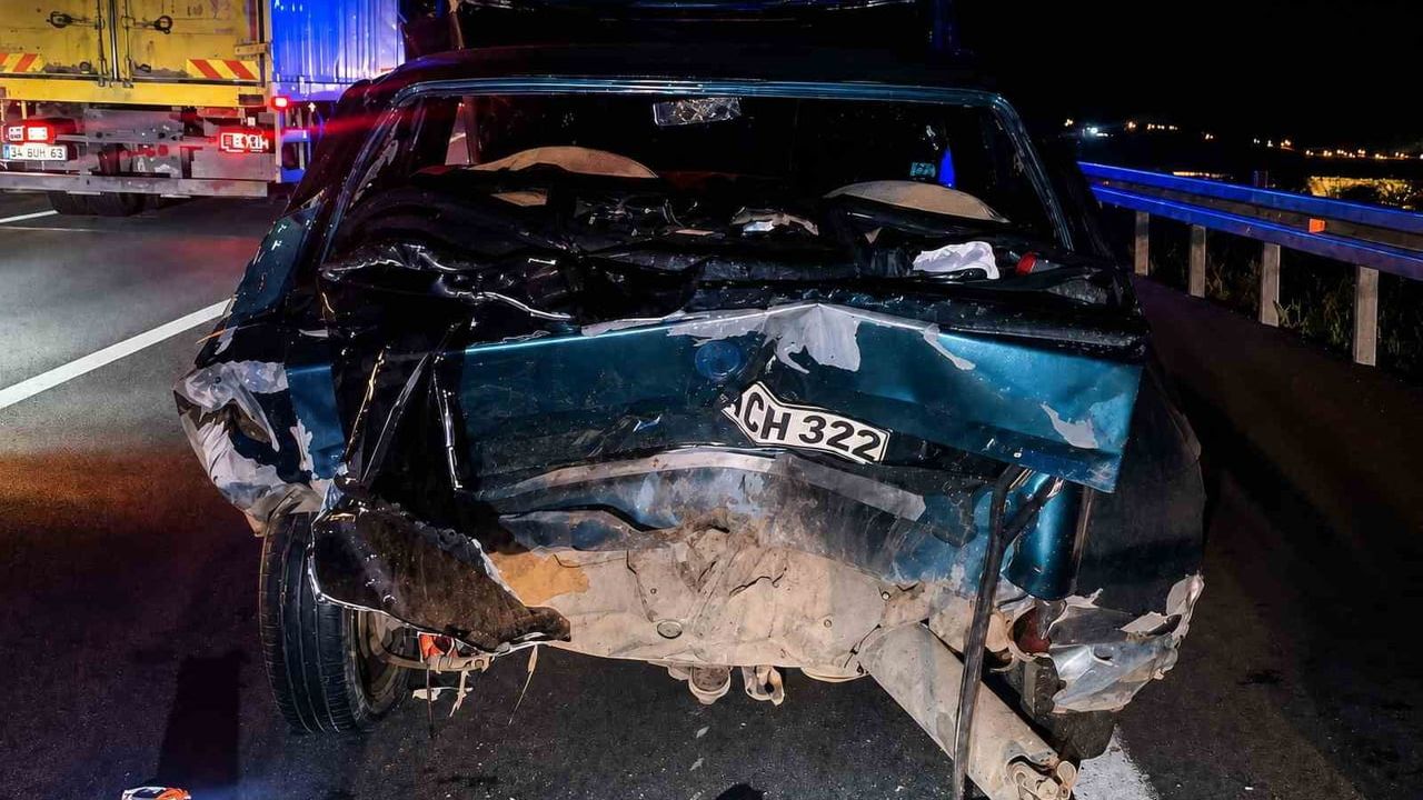 Kırıkkale'de D765 kara yolunda bankette duran otomobile çarpma: 6 yaralı