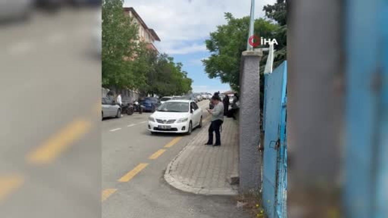 Kırıkkale'de YKS'ye 2 dakika geciken aday okul duvarından atlayarak sınava yetişmeye çalıştı