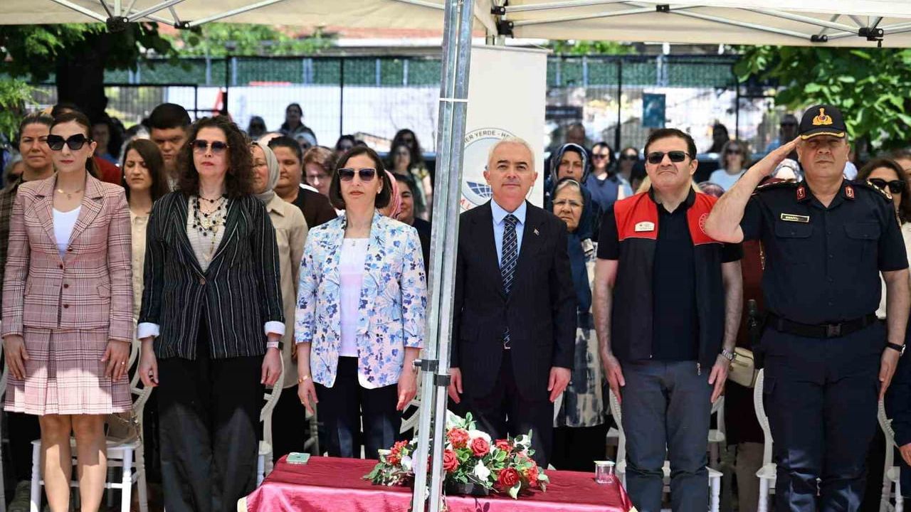 Kırklareli’de Hayat Boyu Öğrenme Haftası yıl sonu sergisi açıldı