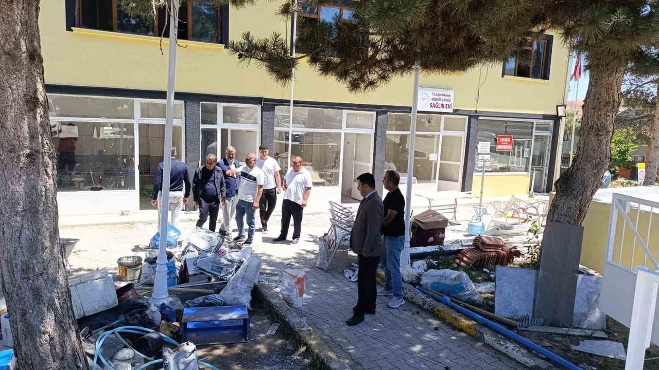 Kırşehir'de Cezaevleri İşyurtları Kurumu ile İl Özel İdaresi ortaklığıyla köy konakları ve kamu binaları yenileniyor