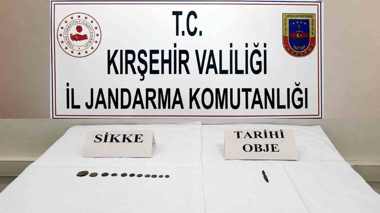 Kırşehir’de jandarma operasyonu: Ankara'ya götürülmek üzere 11 sikke ve 1 tarihi obje ele geçirildi