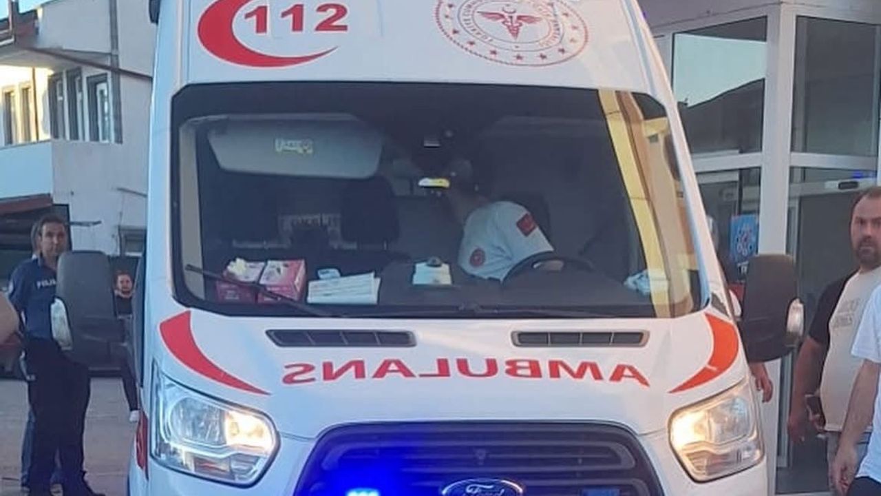 Kocaali sahilinde baba ve kızı boğulma tehlikesi geçirdi
