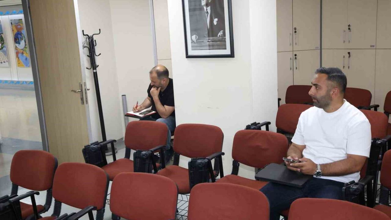 Kocaeli Büyükşehir, Kandıra’da 80 km üstyapı için ihale başlattı: En düşük teklif 179,939 milyon TL