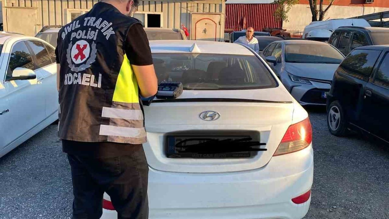 Kocaeli'de korsan taşımacılık yapan sürücüye 100 bin lira ceza