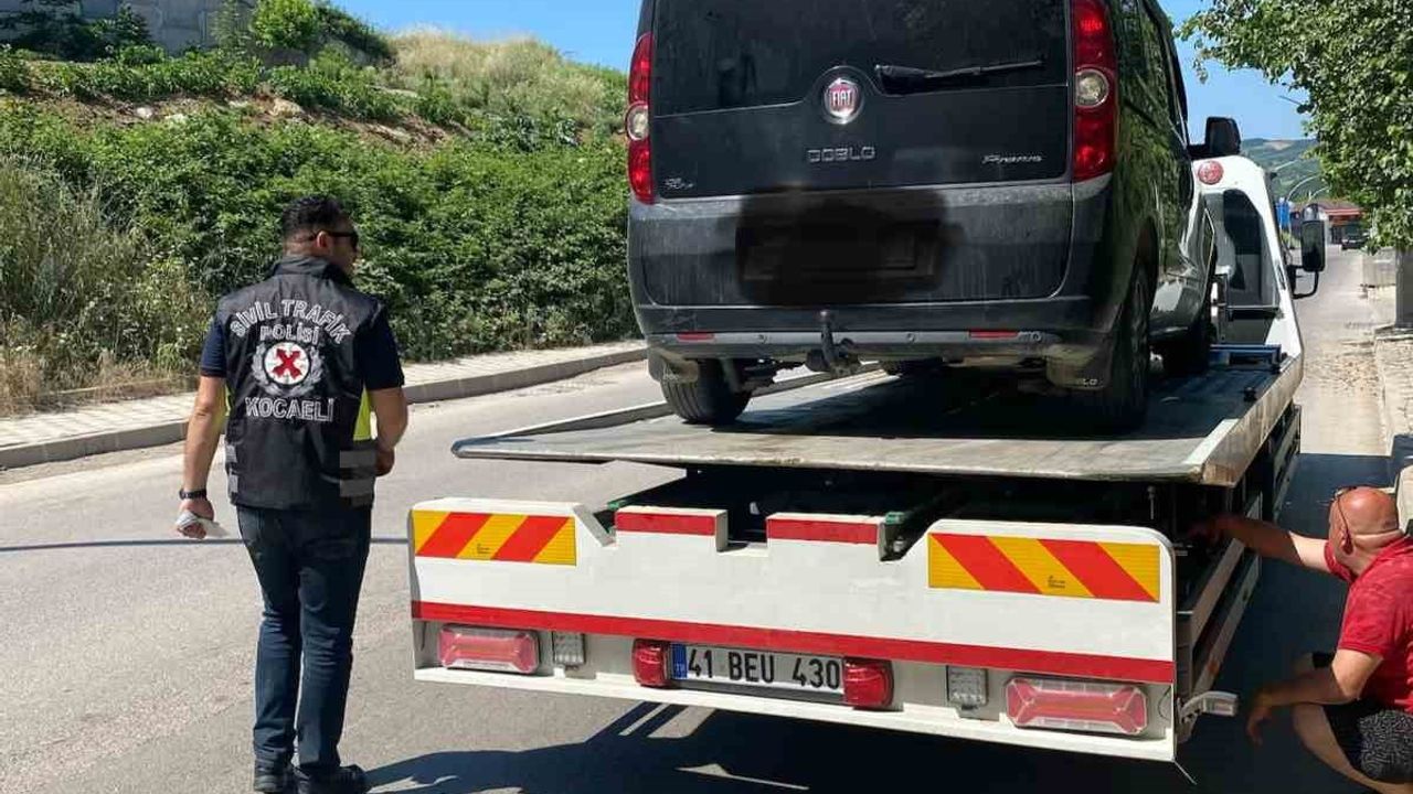 Kocaeli'de korsan taşımacılıkta sürücüye 100 bin lira, yolcuya 3 bin 870 lira ceza