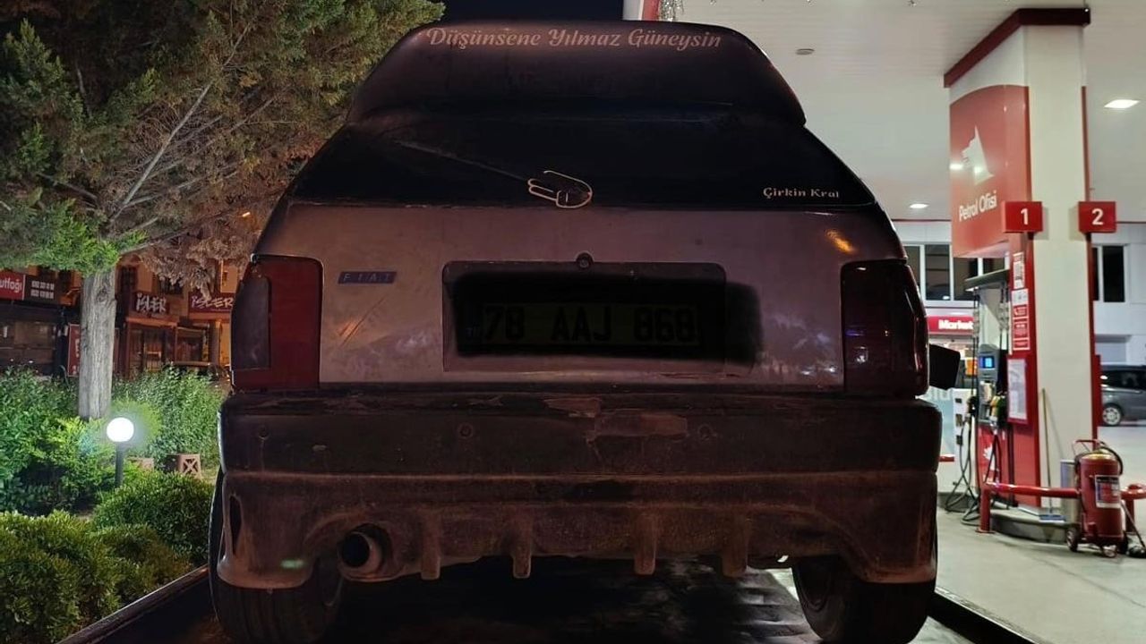 Kocaeli İzmit'te trafikte başlayan bıçaklı kavgada 3 kişi yaralandı; 5 kişiye 900 bin lira ceza