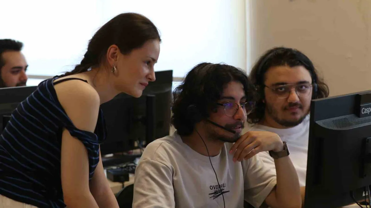 Kocaeli Sağlık ve Teknoloji Üniversitesi yapay zeka ile hasta iletişimini simüle ediyor