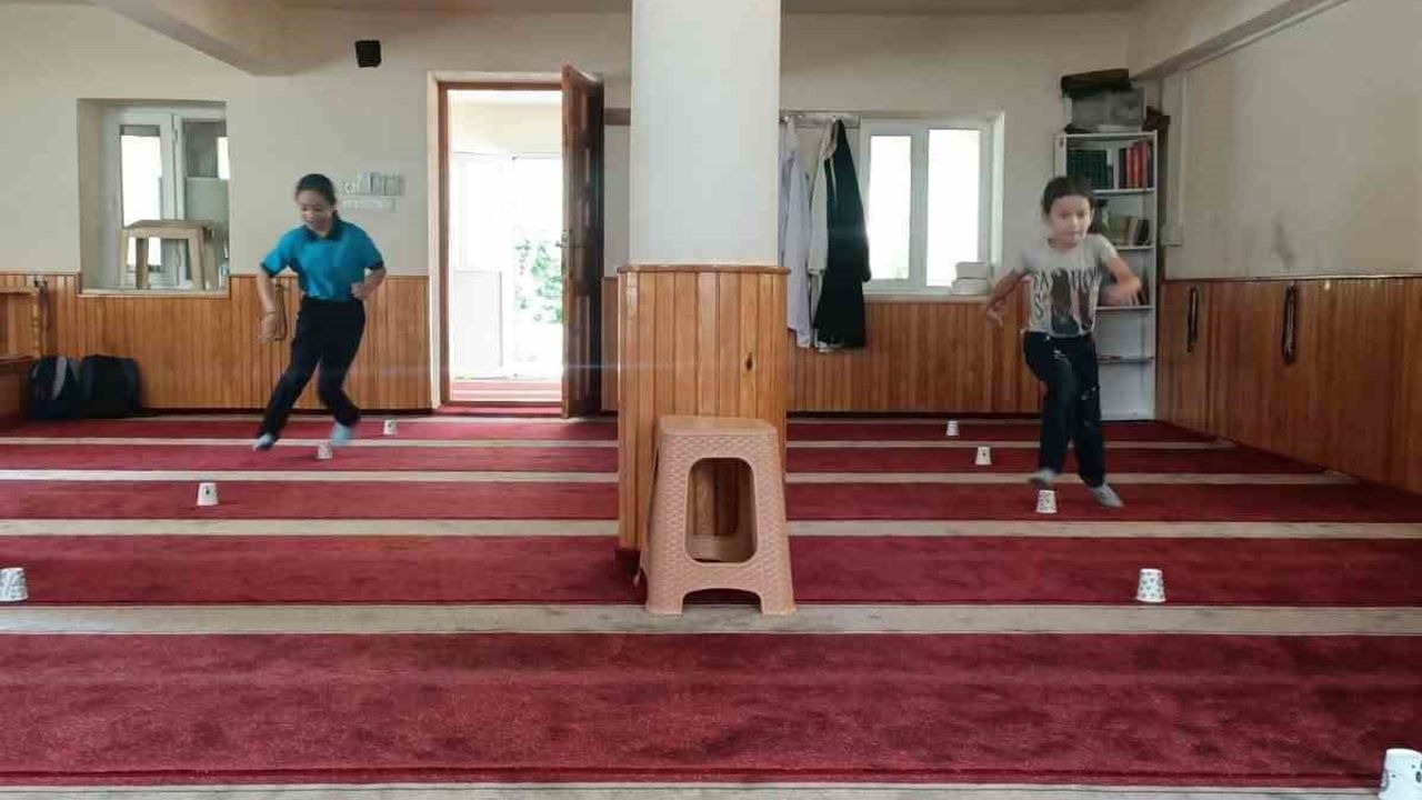 Koçarlı’da öğrenciler camide buluştu