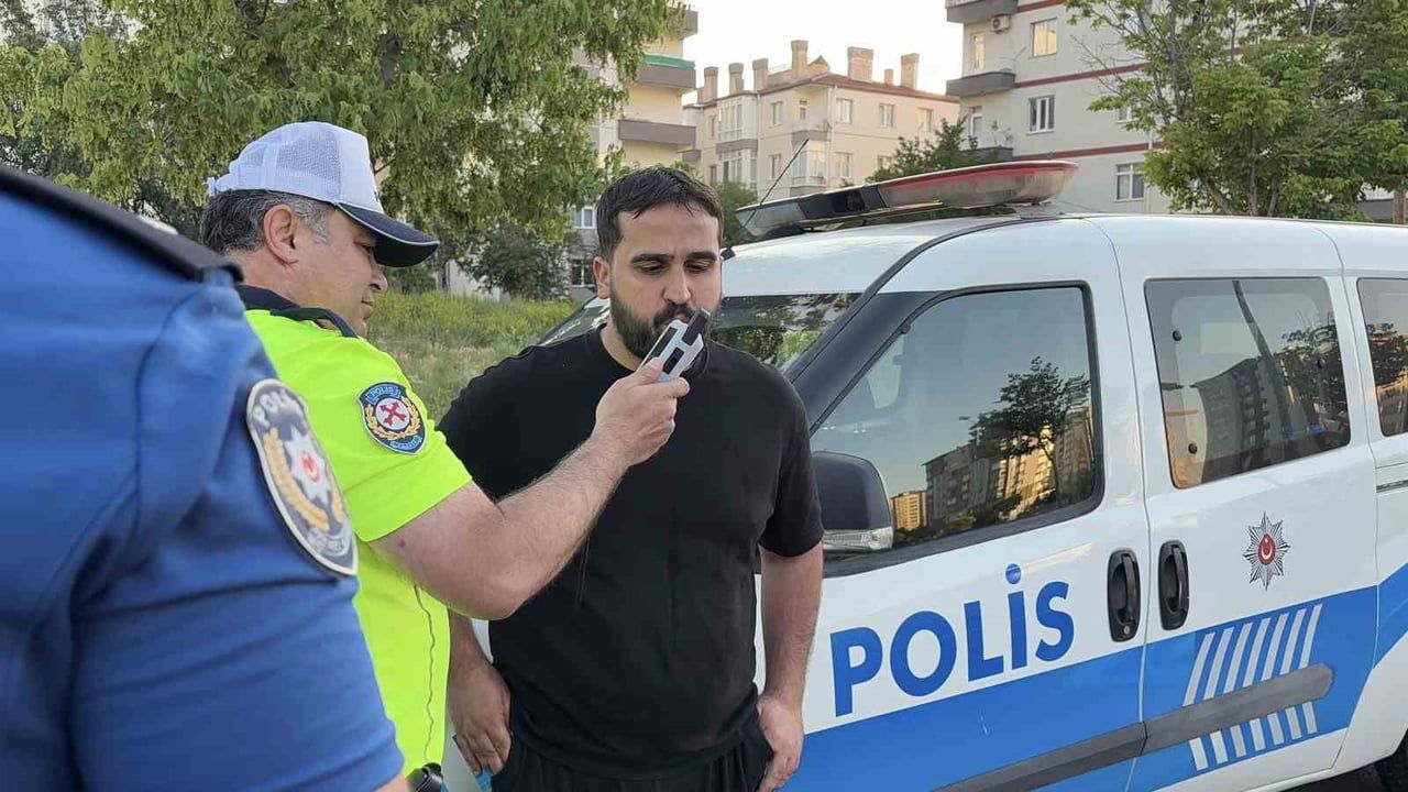 Kocasinan'da şüphe üzerine durdurulan sürücü 1.06 promil alkollü çıktı