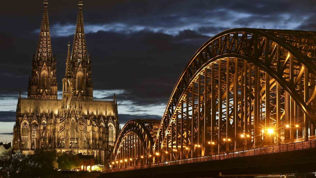 Köln Katedrali'ne turistlerden 1 Temmuz'dan itibaren 12 Euro giriş ücreti
