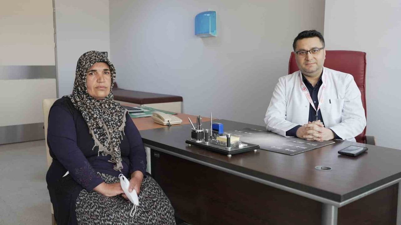 Kolon tümörleri laparoskopik organ koruyucu yöntemle tedavi edildi