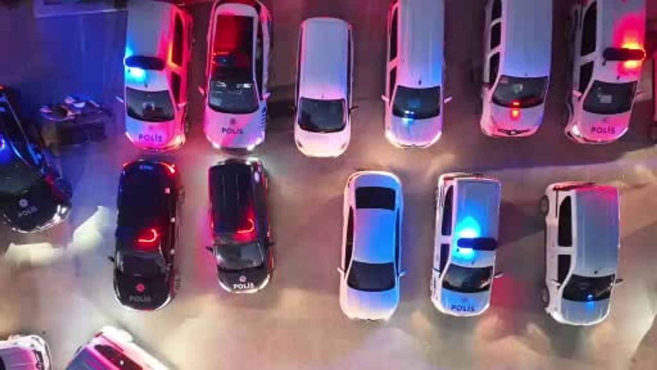 Konya'da 'Oto Kapan' operasyonunda 75 milyon liralık change araç ele geçirildi