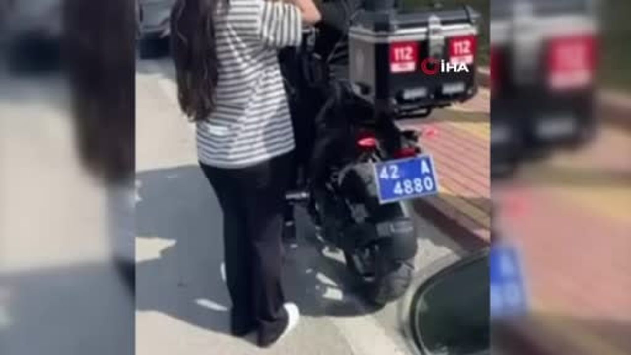 Konya'da polis, sınava geç kalan öğrencileri yetiştirdi