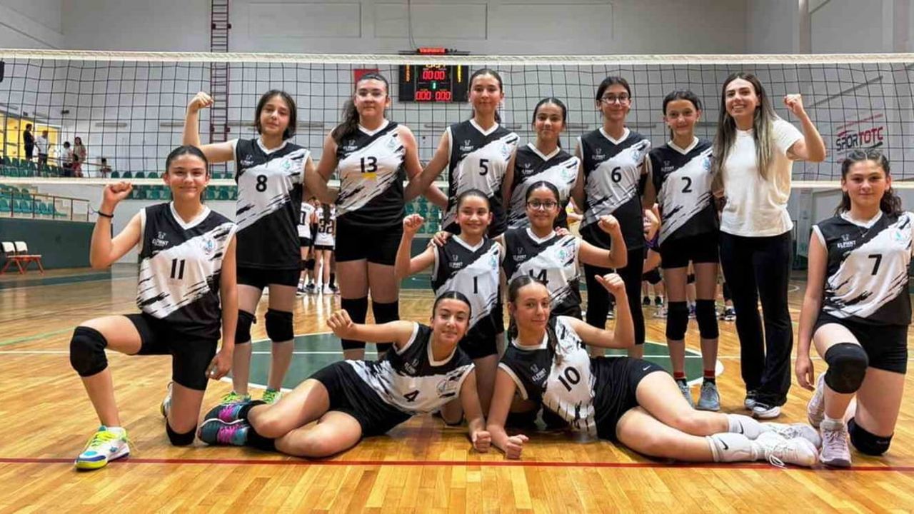 Körfez Gençlerbirliği Midi Kızları Derince Grubu'nu Namağlup Tamamlayarak Şampiyon Oldu