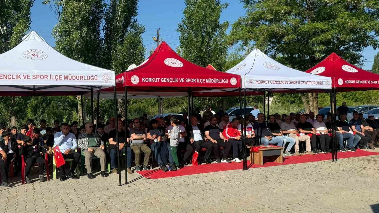 Korkut'ta milli heyecan dev ekrana taşındı