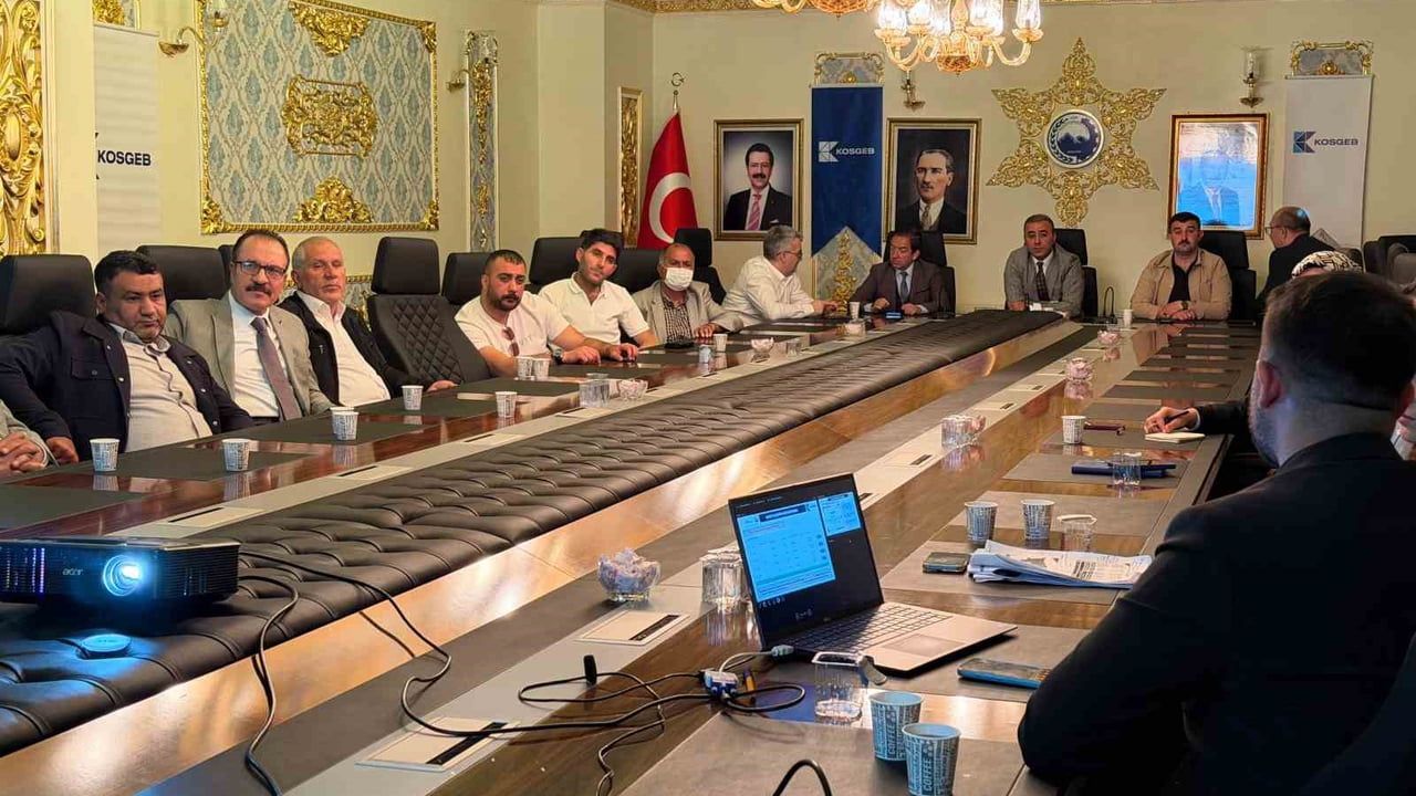 KOSGEB destek programları Ağrı’da tanıtıldı: Kapasite Geliştirme ve KOBİ Dijital Dönüşüm