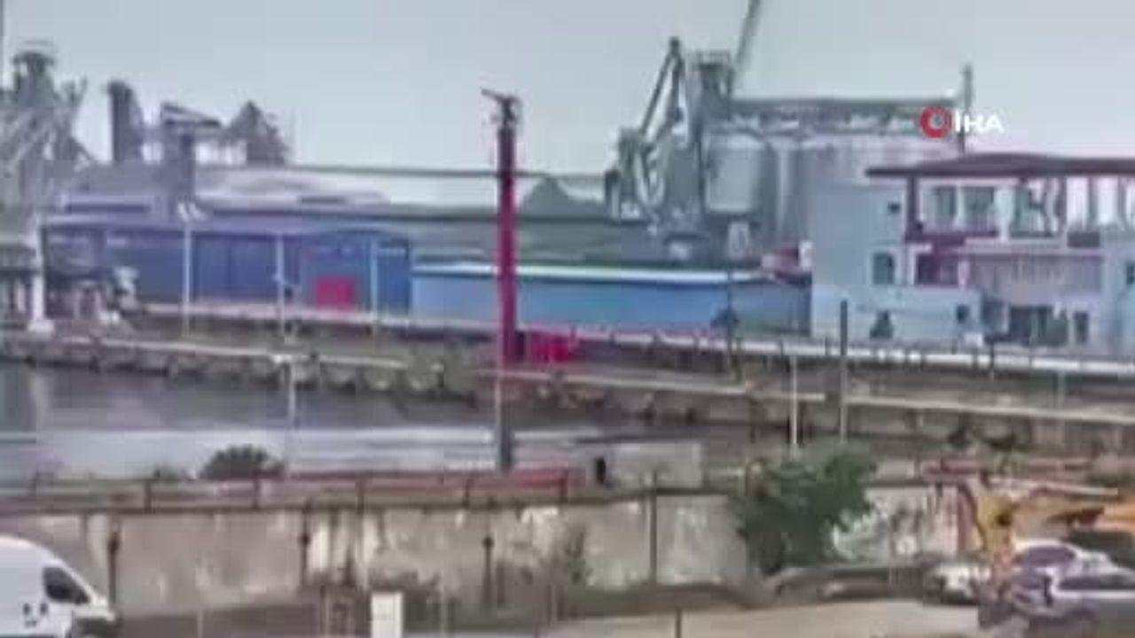 Köstence Limanı'nda insansız deniz aracı infilak etti