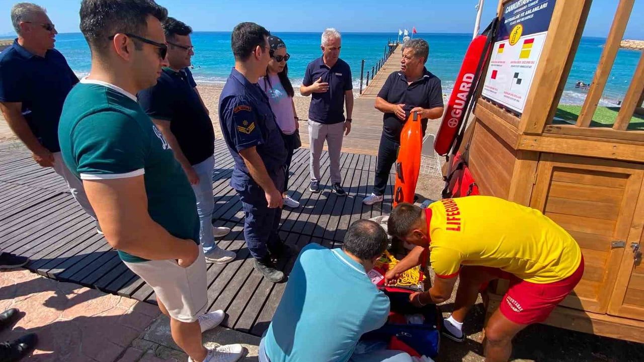 Kumluca’da yüzme alanlarında denetim