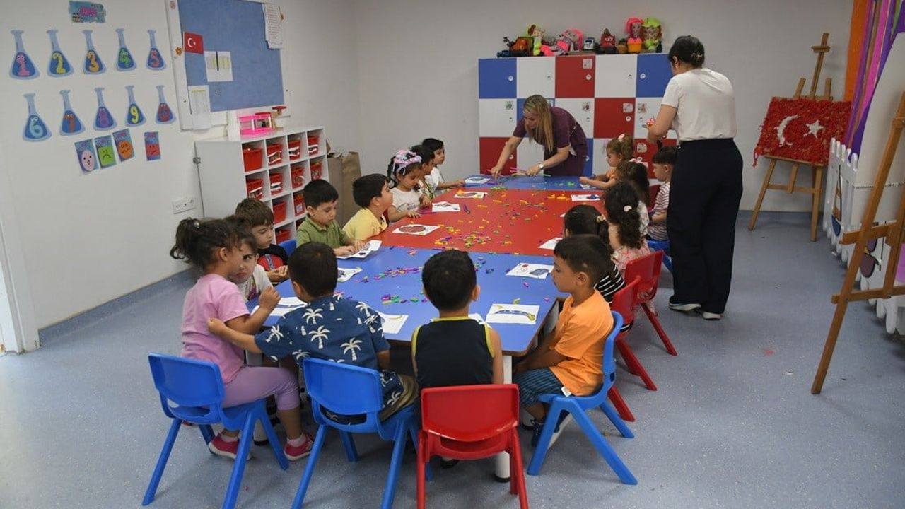 Kuşadası Çocuk Gelişim Merkezi yaz boyunca hizmet veriyor