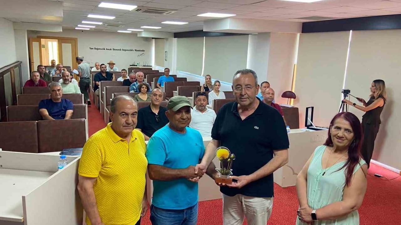 Kuşadası Ticaret Odası'ndan EKODOSD'a teşekkür plaketi