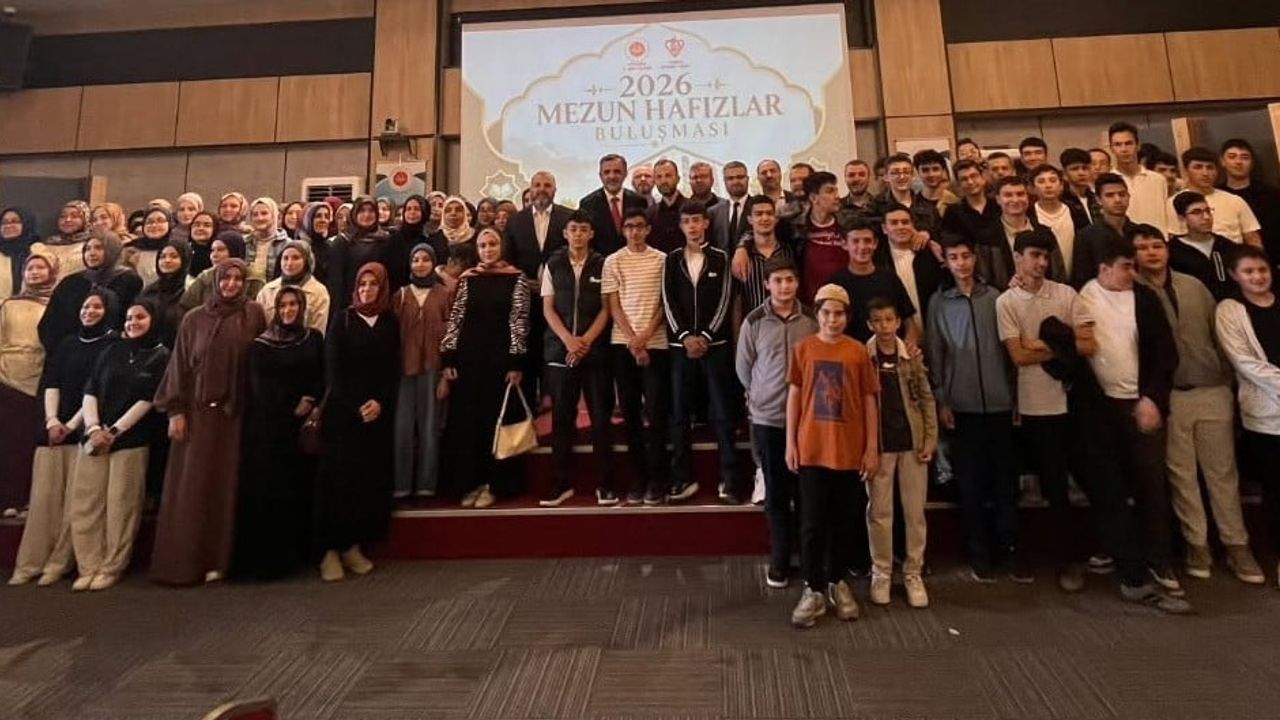 Kütahya'da 2026 mezun hafızlar buluşması gerçekleştirildi