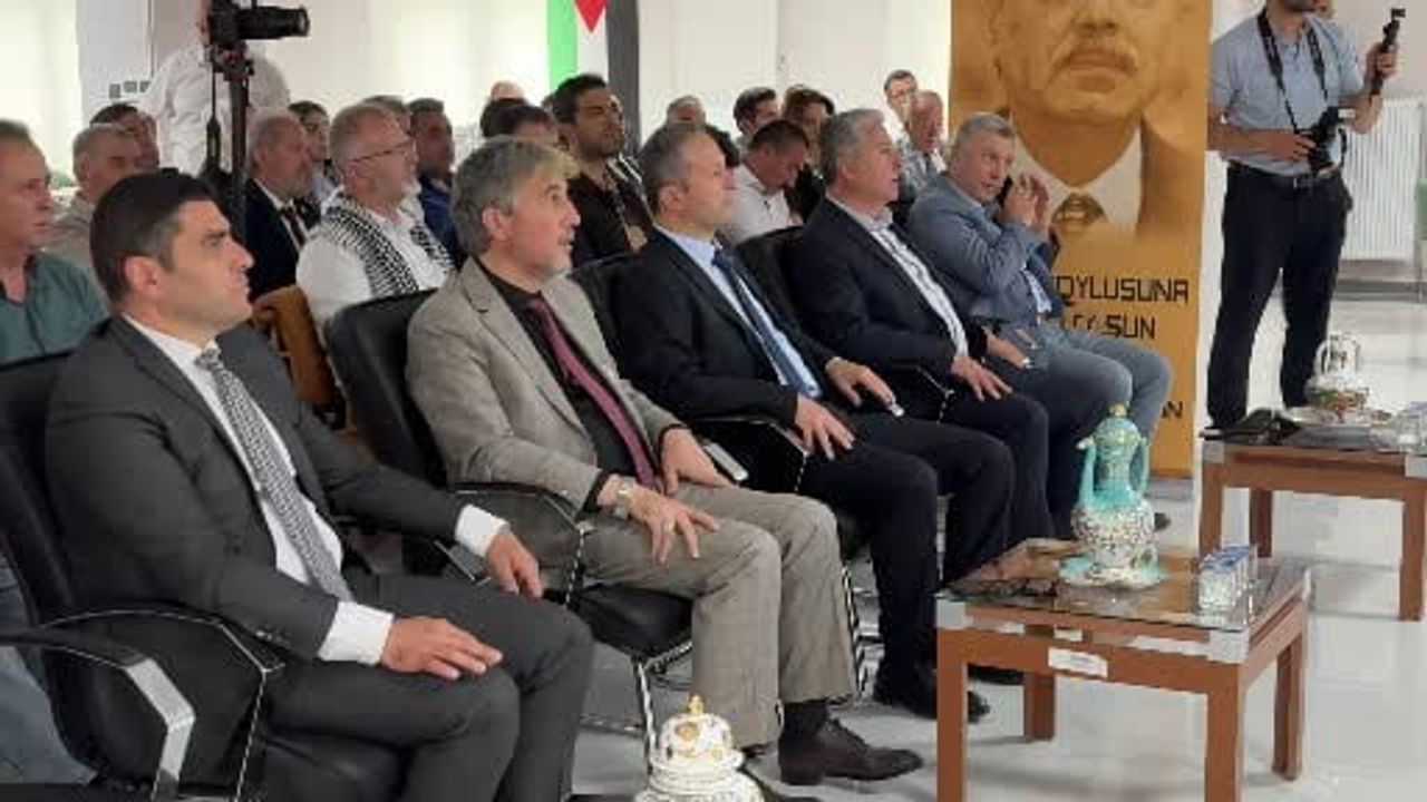 Kütahya'da kitap okuma ve kompozisyon yarışmasında ödüller sahiplerini buldu