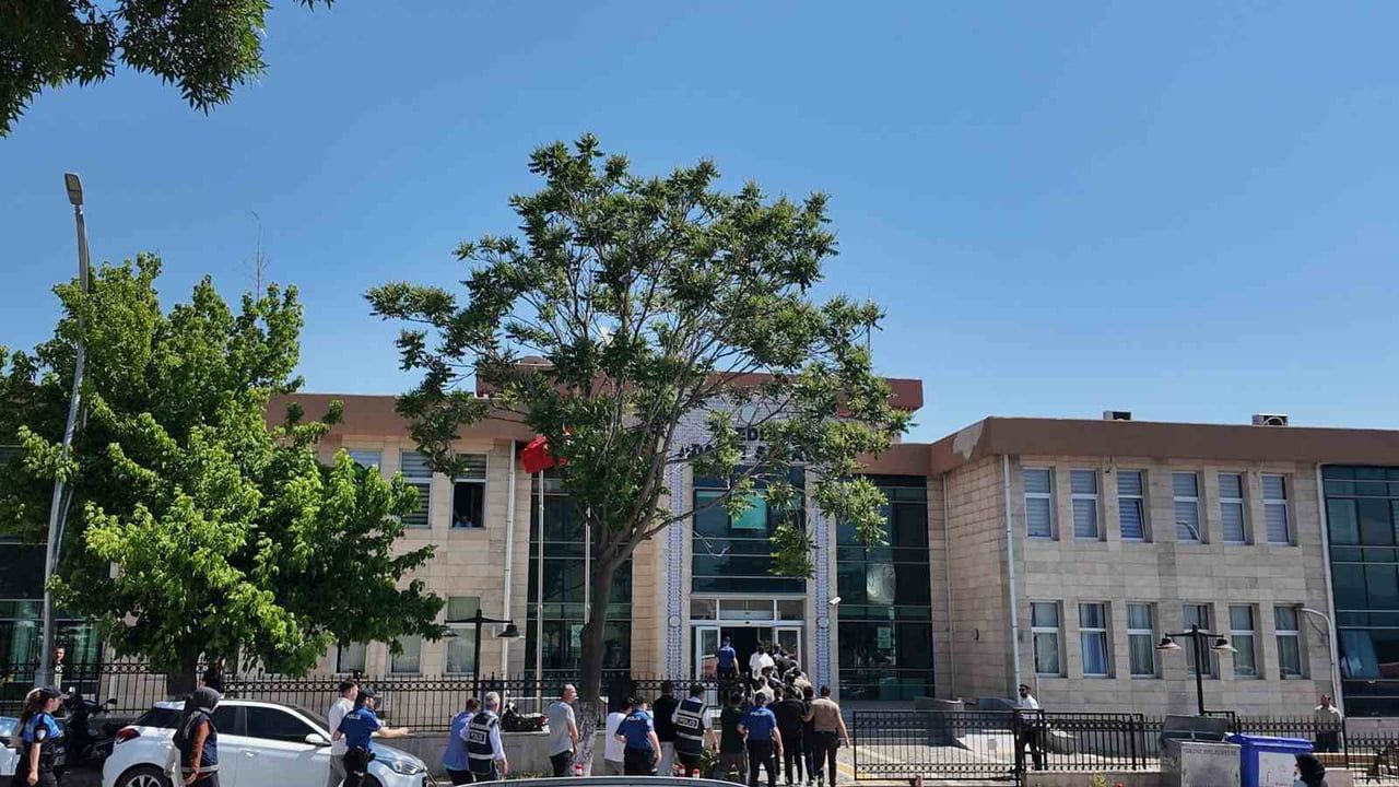 Kütahya Gediz'de uyuşturucu operasyonu: 28 şüpheli adliyeye sevk edildi