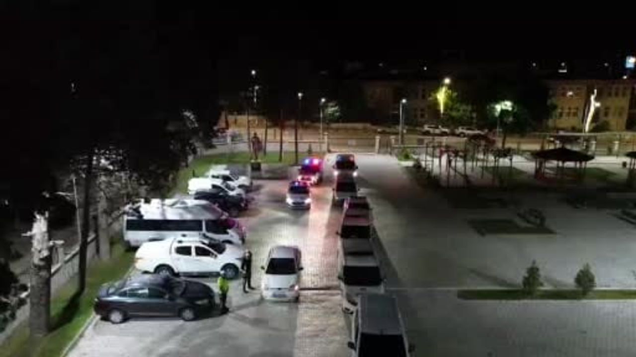 Kütahya Gediz'de uyuşturucu operasyonu: 28 şüpheli gözaltına alındı