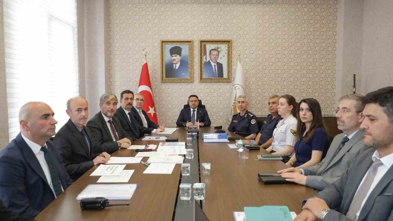 Kütahya İl Yürütme Kurulu: Çocukların Eğitim Sürecinde Güvenlik Riskleri Kapsamlı Değerlendirildi