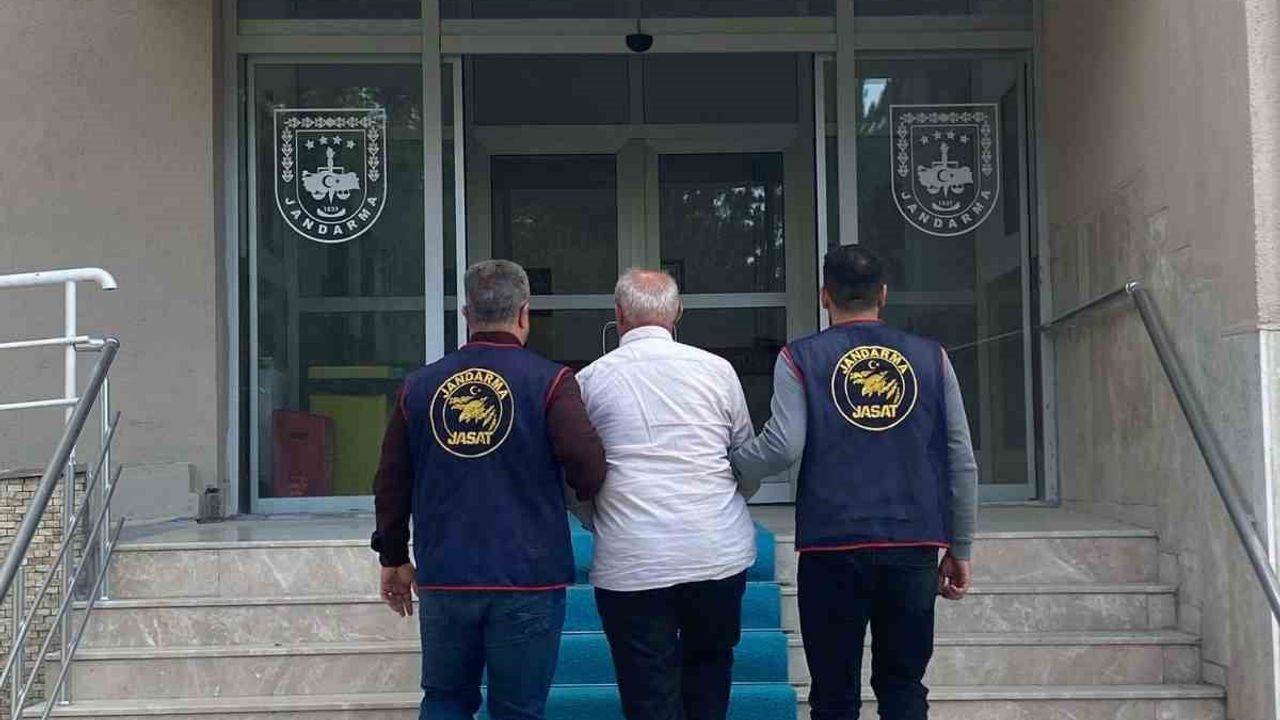 Kütahya JASAT Mayıs’ta 84 Aranan Şahsı Yakalayarak Adli Makamlara Sevk Etti