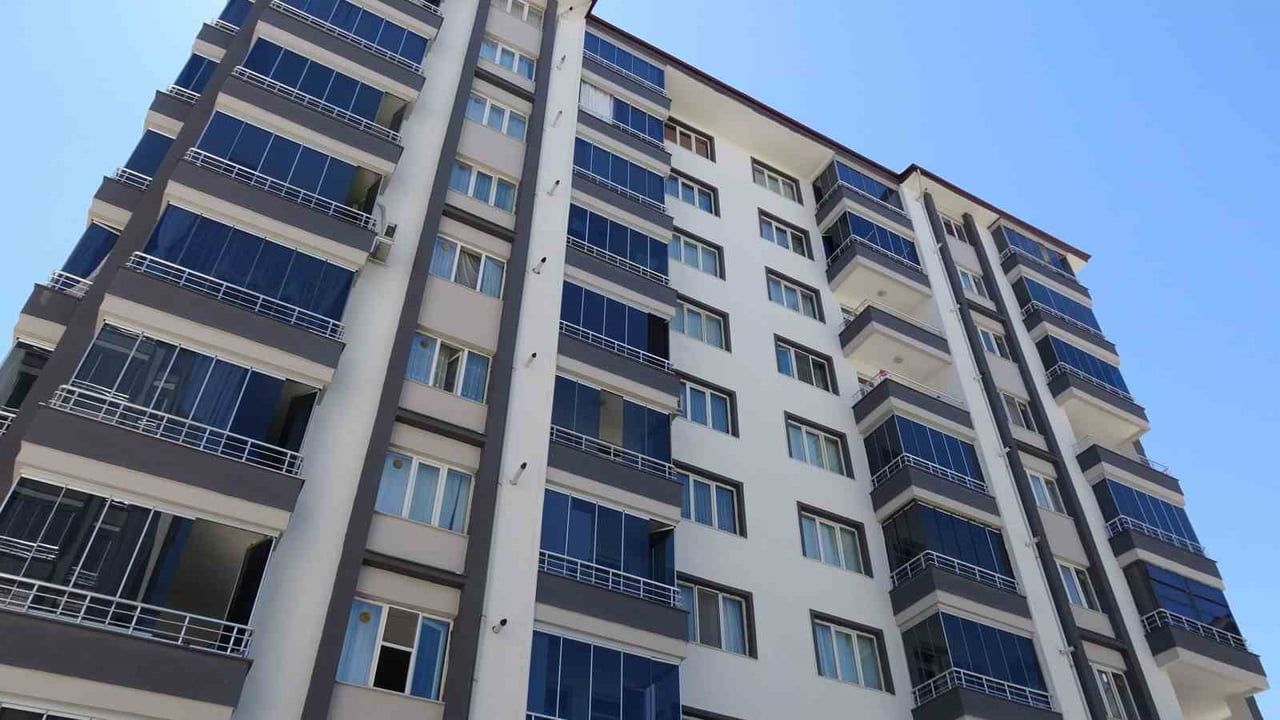 Malatya'da bir hafta önce taşındığı evde 44 yaşındaki kişi ölü bulundu