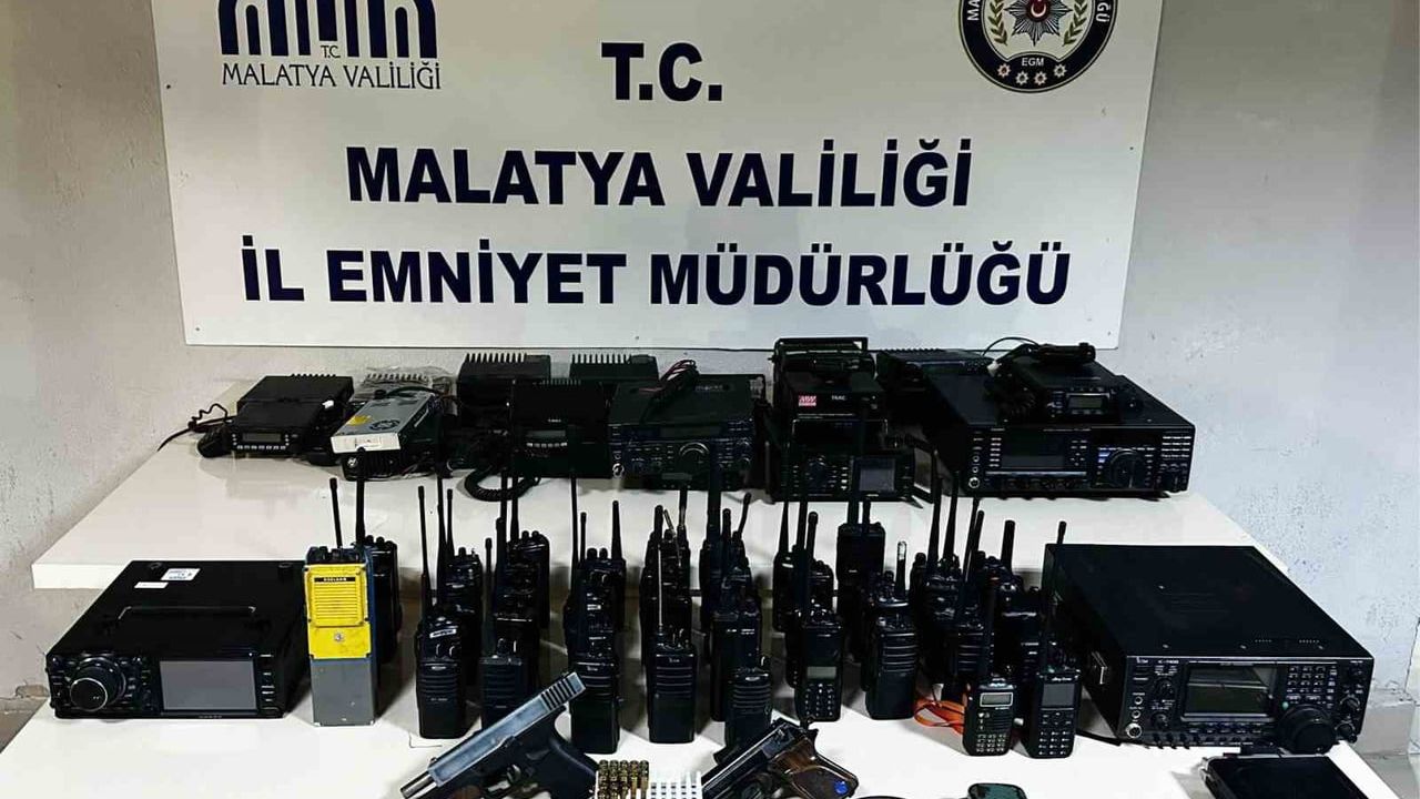 Malatya’da emniyet frekanslarını dinleyen 6 şüpheliye operasyon
