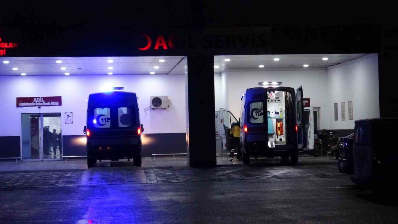 Malatya'da motosiklet aydınlatma direğine çarptı: 1 kişi hayatını kaybetti